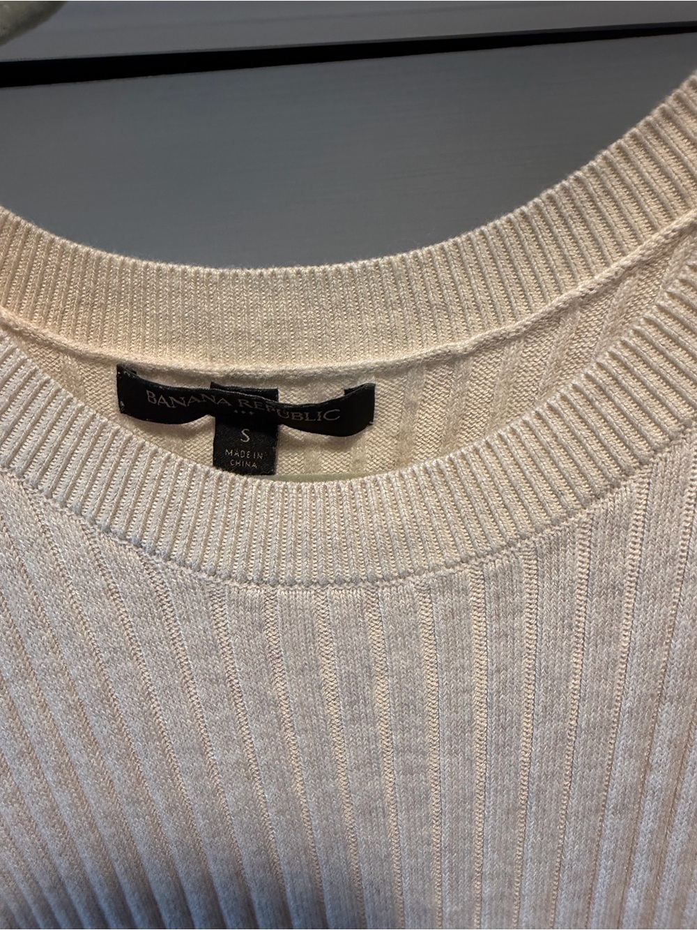 Banana Republic Cream Ribbed Crewneck Sweater - Women's